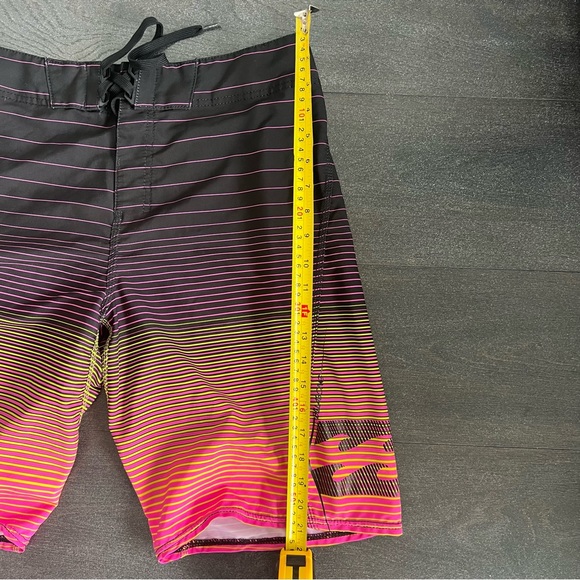Billabong swimming shorts for men - Picture 5 of 5